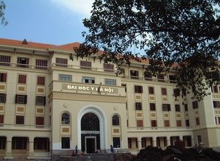 Đại học Y Hà Nội tuyển sinh đại học văn bằng 2
