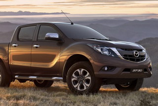 Xuất hiện ảnh thật đầu tiên của Mazda BT-50 2016