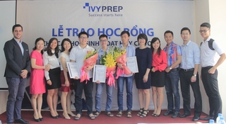 Đền đáp bố mẹ phụ hồ bằng 2 huy chương Vàng Olympic toán Quốc tế