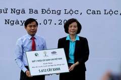 Trồng cây tri ân các Anh Hùng Liệt sỹ tại Hà Tĩnh