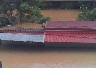 Thanh Hóa chìm trong nước lũ