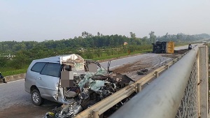 Điều tra vụ tai nạn khiến 3 người Hàn Quốc chết thảm