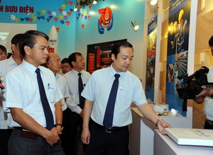  Khai mạc Triển lãm kỷ niệm 70 năm Truyền thống ngành Bưu điện