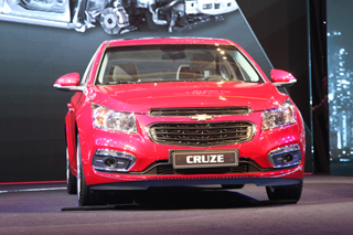 Giá Cruze 2015 tăng 7-12 triệu đồng