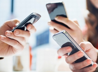 Việt Nam lọt top 4 nước gia tăng nhanh người dùng smartphone