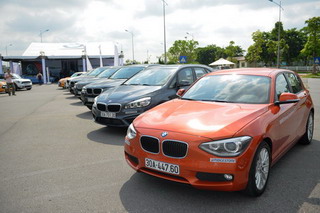 Hàng loạt xe sang BMW tại Việt Nam trốn thuế?