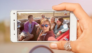 Smartphone đầu tiên có 2 camera &quot;tự sướng&quot;