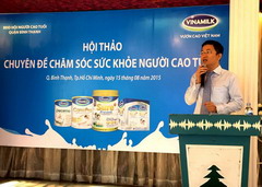 Vinamilk chăm sóc sức khỏe cho gần 2.000 người tiêu dùng