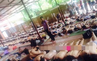 Thực hư kiểu chữa bệnh kỳ quái lột trần, giẫm lên người