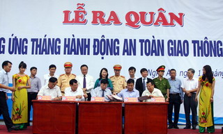 Hưởng ứng tháng an toàn giao thông