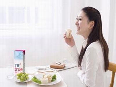 Uống sữa tươi để giảm stress