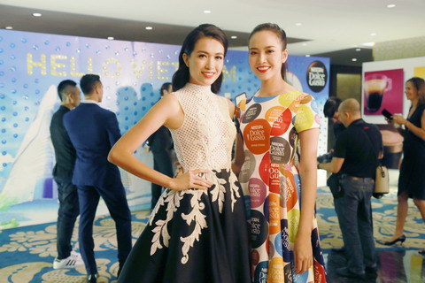 Lệ Hằng và Top 10 Ngọc Quý