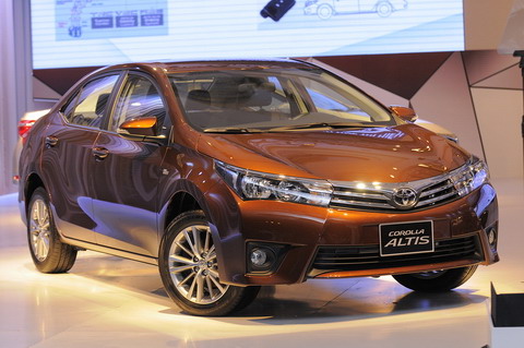 Hôm nay, giá xe Toyota tăng tới gần 60 triệu