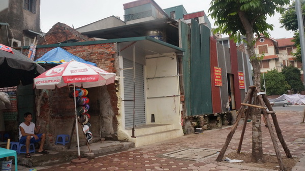 siêu mỏng siêu méo