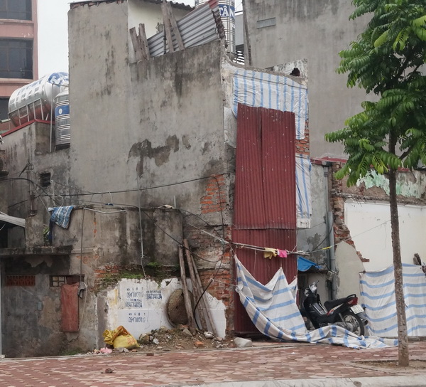 siêu mỏng siêu méo