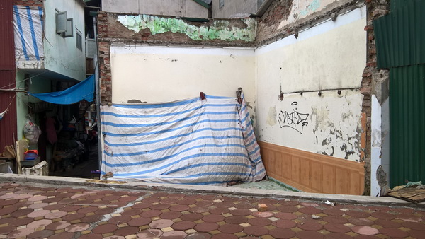 siêu mỏng siêu méo