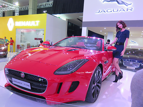 Jaguar F-Type R convertible