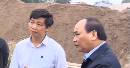 Phó Thủ tướng đi thị sát nạn cát tặc