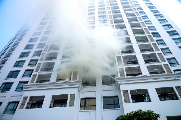 Diễn tập phòng cháy chữa cháy tại khu đô thị Royal City