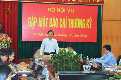 Bộ Nội vụ kiểm tra vụ cắt hợp đồng hàng loạt giáo viên