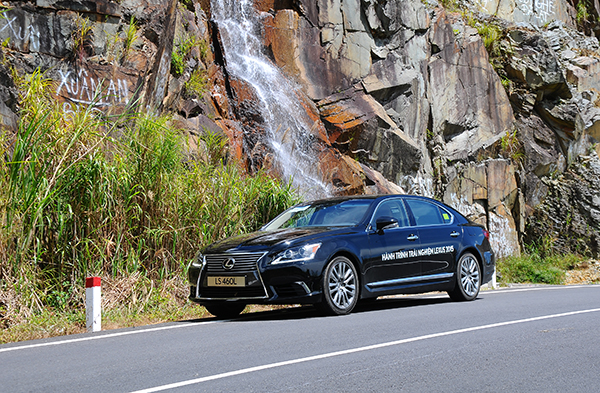 Lexus 460L
