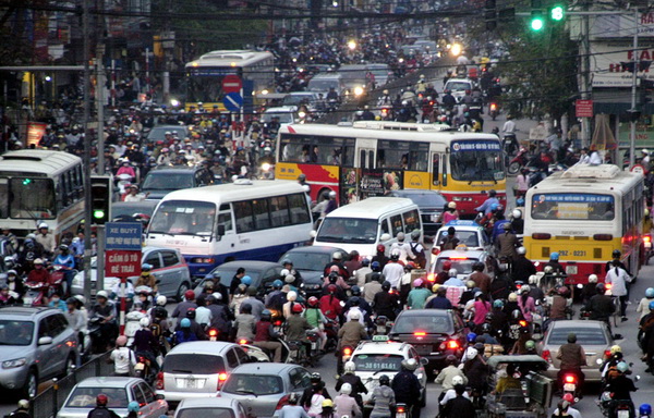 Hà Nội: 200 cảnh sát cơ động tham gia chống ùn tắc