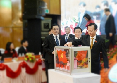 Tân Bí thư Đà Nẵng công bố số điện thoại, e-mail cá nhân