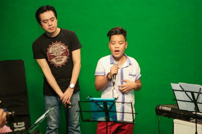 Dương Khắc Linh &quot;bày chiêu&quot; cho Tiến Quang The Voice Kids