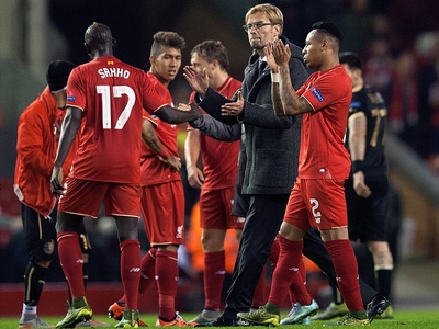 Klopp ra mắt sân Anfield, Liverpool lại hòa nhọc nhằn!