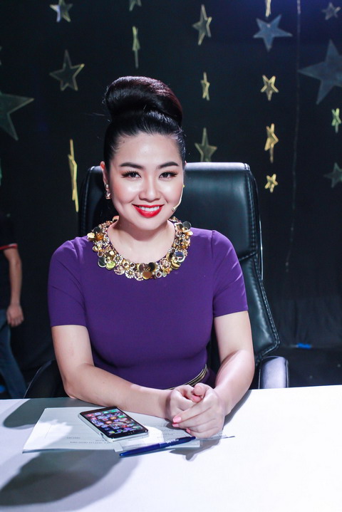 Giám khảo Lê Khánh