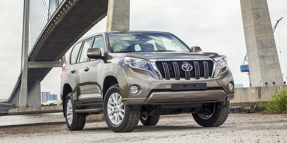 Toyota Prado 2015 giá gần 2,2 tỷ