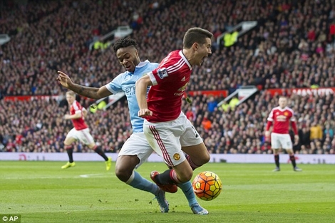 Tình huống va chạm giữa Sterling và Herrera