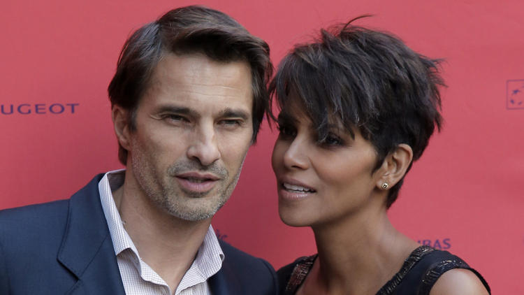 'Miêu nữ' Halle Berry li dị người chồng thứ 3