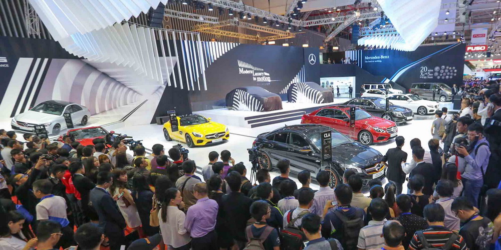 10 xe Mercedes đồng loạt ra mắt tại Việt Nam