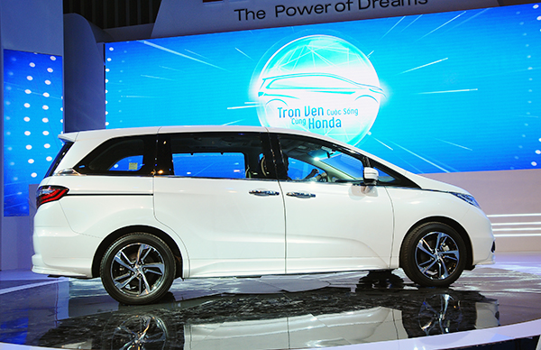 Honda Odyssey được nhập nguyên chiếc từ Nhật Bản
