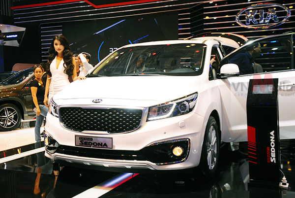 Kia Sedona hút khách với 200 xe/tháng
