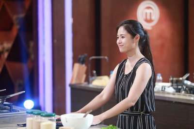 Hotgirl của căn bếp Master chef dừng chân ở Top 8