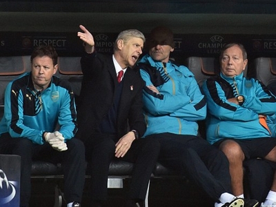 Thua trận cay đắng, HLV Wenger kịch liệt lên án học trò!