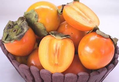 Ăn nhiều quả hồng, bé 5 tuổi có nguy cơ bị tắc ruột