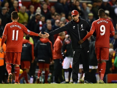 HLV Klopp thất vọng khi bị &quot;bỏ rơi&quot; ngay tại Anfield