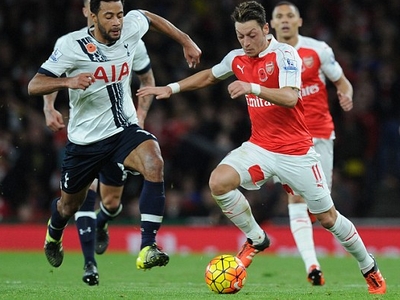 Ozil lập kỳ tích tại giải Ngoại hạng Anh
