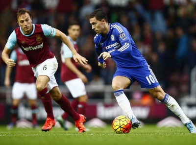 Chelsea khủng hoảng, Barca tính cuỗm Hazard