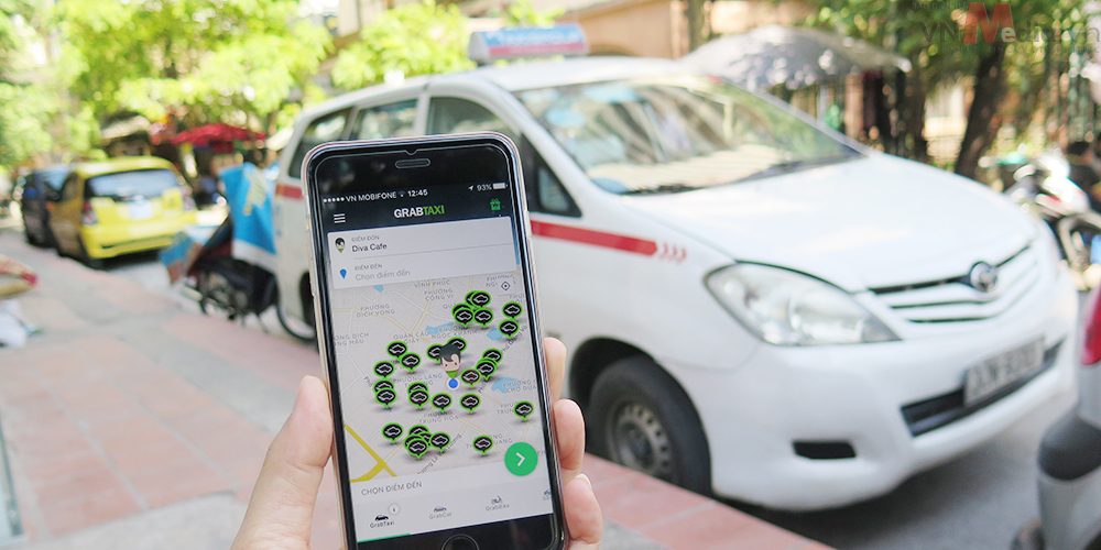 Bộ GTVT bị &quot;buộc tội&quot; cùng Uber, Grab