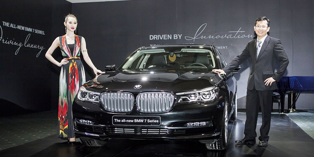 BMW 740Li mới về Việt Nam
