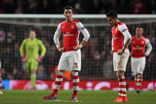 Arsenal đứng trước nguy cơ bị loại ngay vòng bảng Champions League sau trận thua trước Bayern Munich