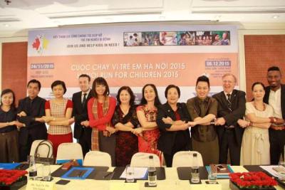 NSND Lê Khanh: &quot;Cần lắm những bàn tay đưa ra đúng lúc&quot;