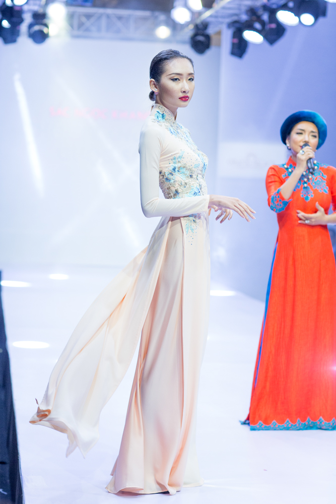 Quán quân Top Model Huyền Trang