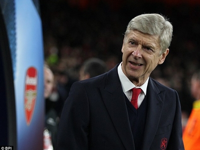 HLV Wenger kêu gọi học trò lật đổ Olympiacos