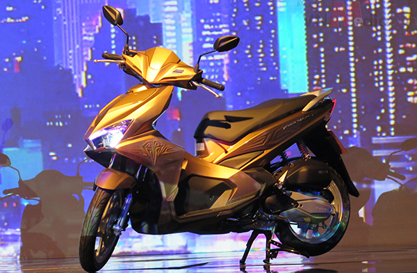 Honda Air Blade 2016 có thiết kế mới, giá đề xuất không đổi