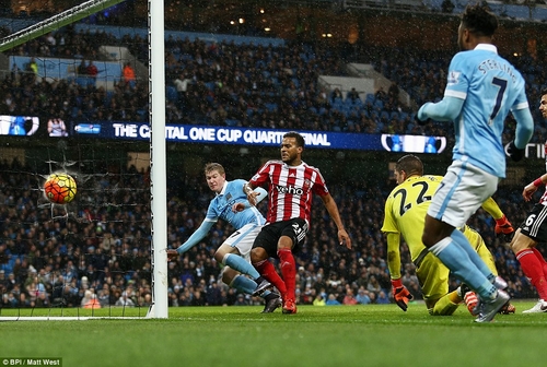 Man City đã trở lại ngôi đầu bảng sau chiến thắng trước Southampton